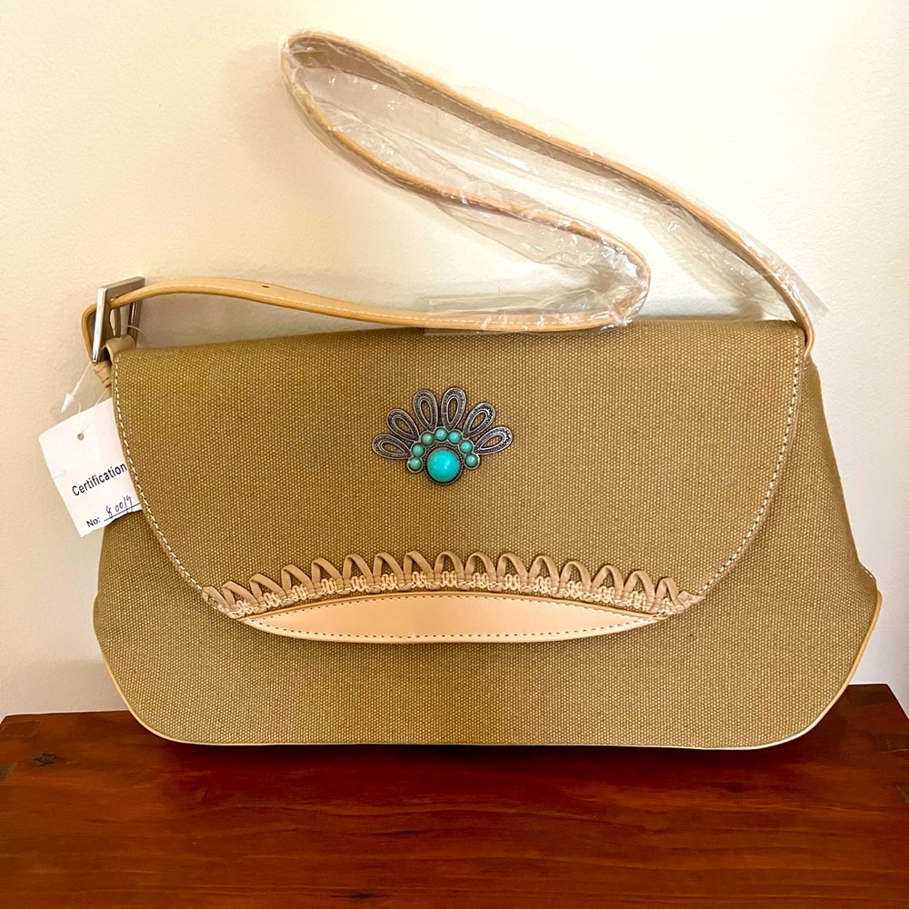 🎉Host Pick🎉OKPTA NWT handbag with turquoise detail